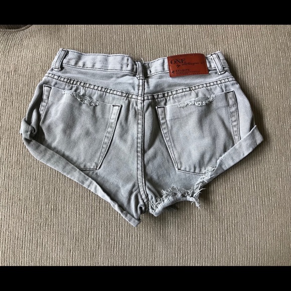 One Teaspoon Khaki Green Cut-Offs Shorts Sz 25 - Picture 8 of 10